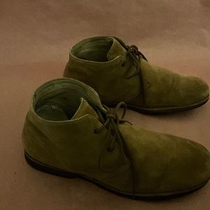 Men’s UGG Australia Shoes Size 11.5M Suede Brown